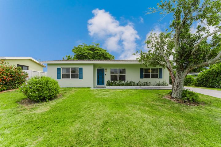 1329 Lake Erie Drive, Lake Worth Beach - Full remodel & decoration, photo 61