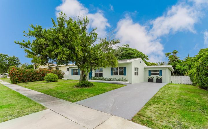 1329 Lake Erie Drive, Lake Worth Beach - Full remodel & decoration, photo 63