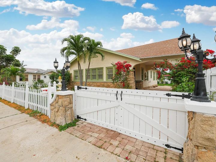 Lake Worth - Full remodel, decorations & landscaping, photo 4