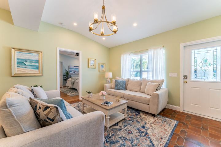 Lantana - Full remodel, decoration & landscaping, photo 16