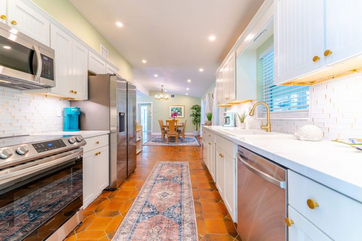 Lantana - Full remodel, decoration & landscaping, photo 22